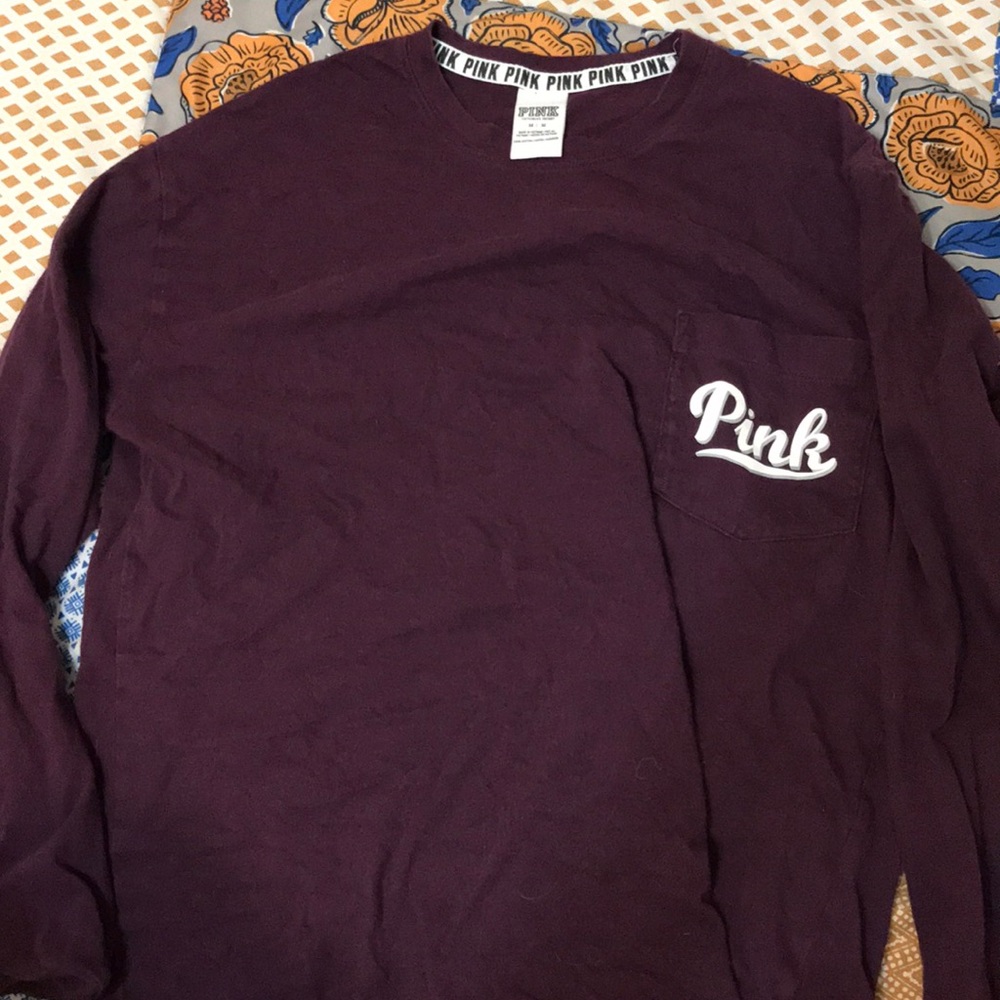 Long sleeve VS pink shirt size Medium!